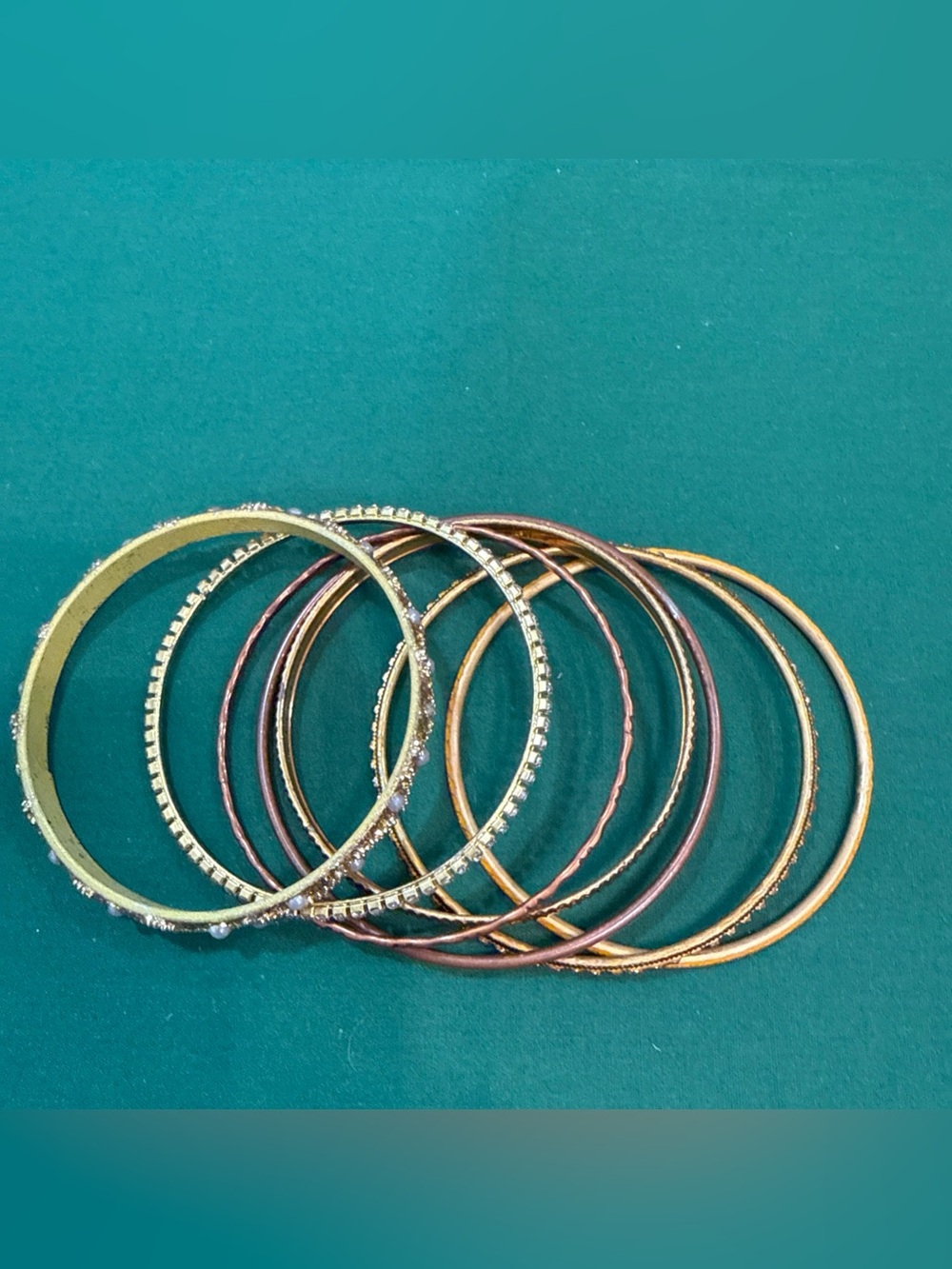Set of Mixed Metal Women’s Bangle Bracelets - Gold & Rose Gold. 39E
